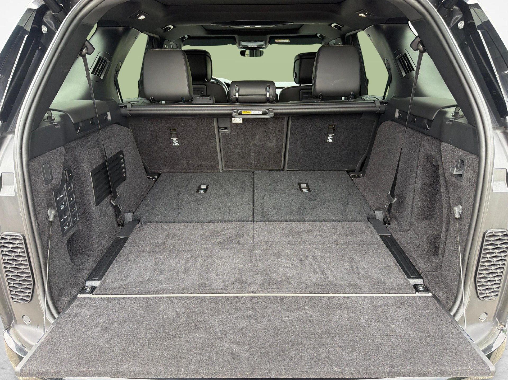 LAND ROVER Discovery 3.0 I6 Dynamic HSE mit AHK 3'500 Kg-image-11