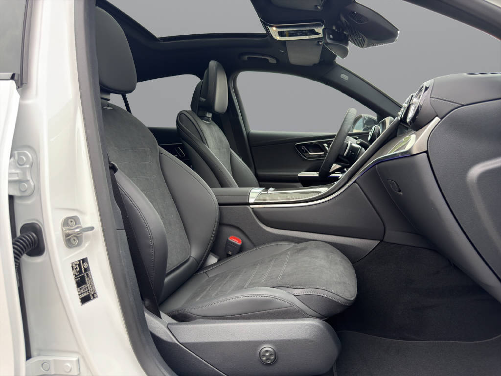 MERCEDES-BENZ GLC 300 AMG Line 4matic Coupé-image-15