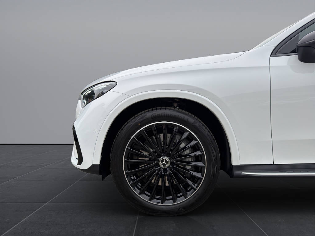 MERCEDES-BENZ GLC 300 AMG Line 4matic Coupé-image-18