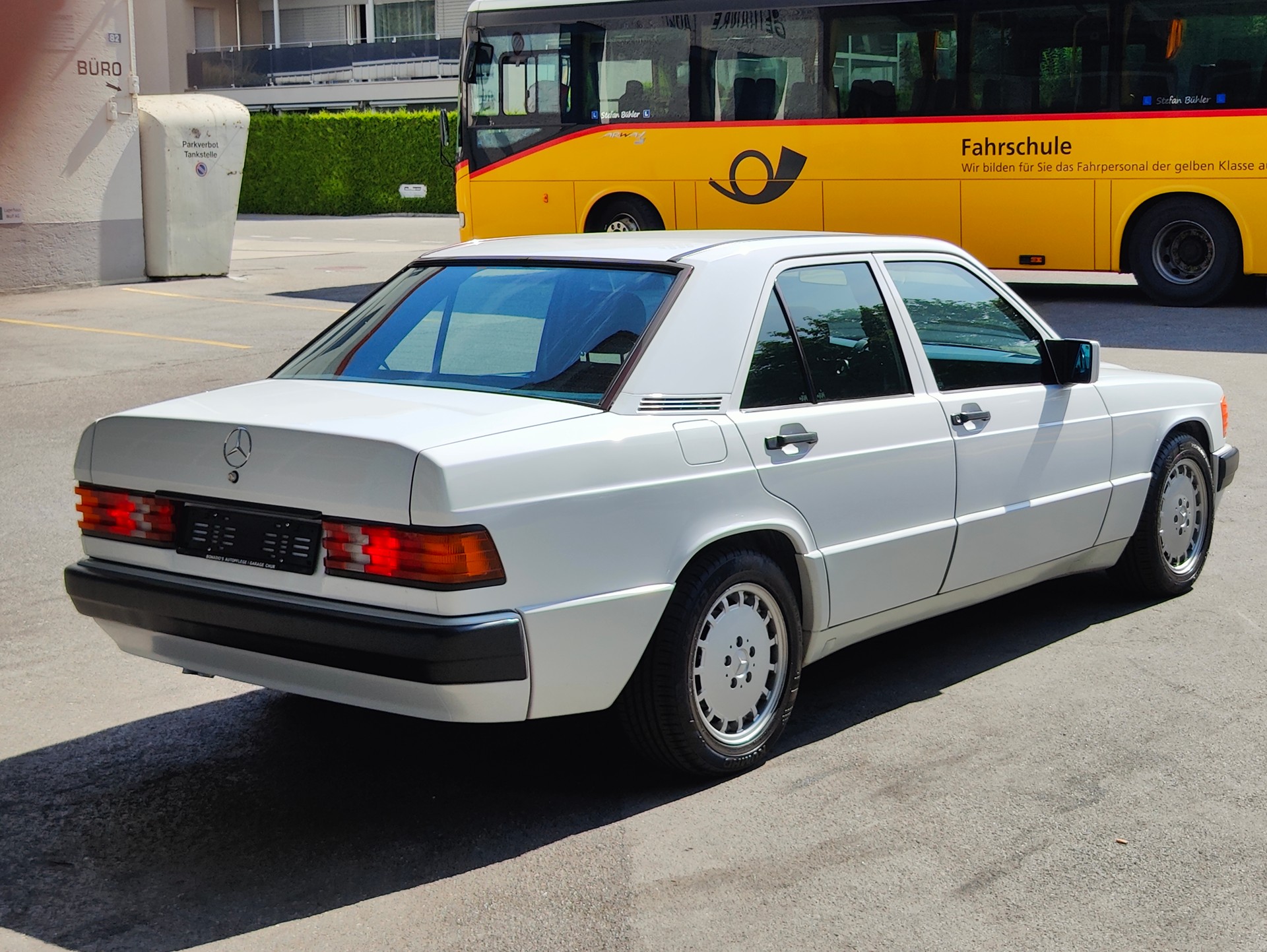 MERCEDES-BENZ 190 E 2.6-image-3