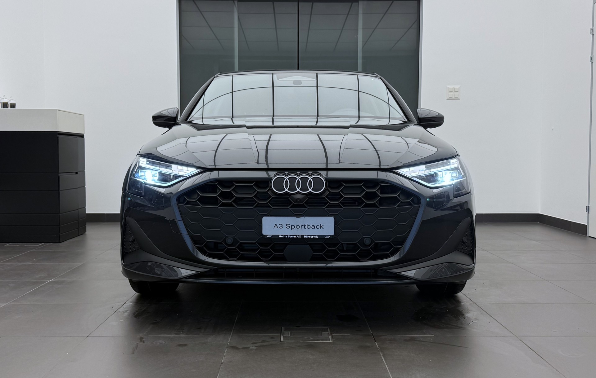 AUDI A3 Sportback TFSI 110 kW Attraction S tronic-showroom-element-1