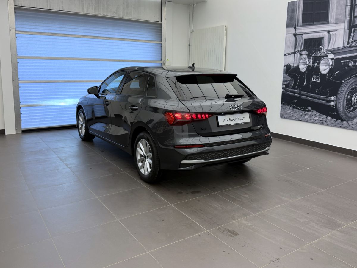 AUDI A3 Sportback TFSI 110 kW Attraction S tronic-image-19