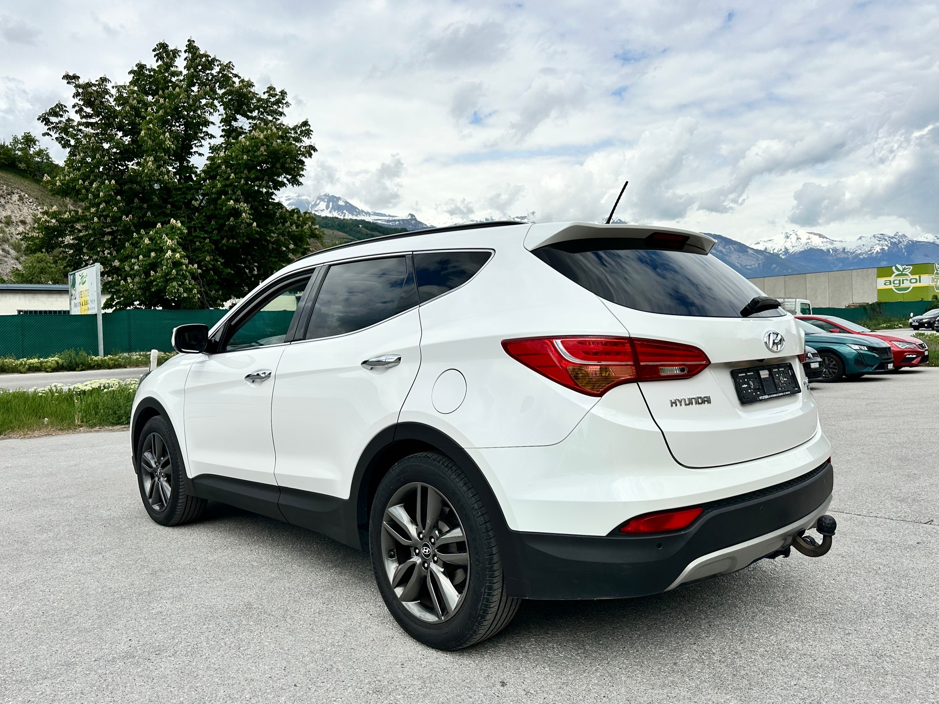 HYUNDAI Santa Fe 2.2 CRDI Premium 4WD Automatic-image-4