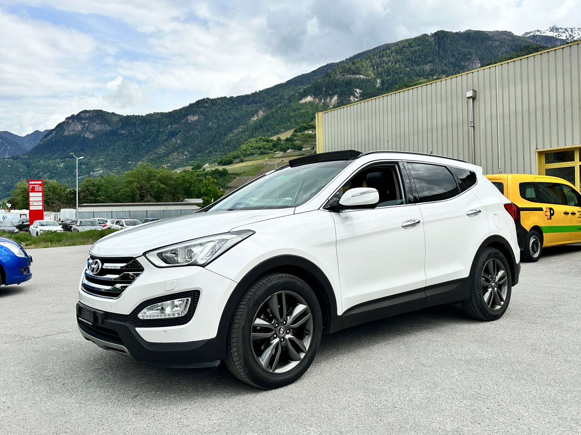 HYUNDAI Santa Fe 2.2 CRDI Premium 4WD Automatic-image-0