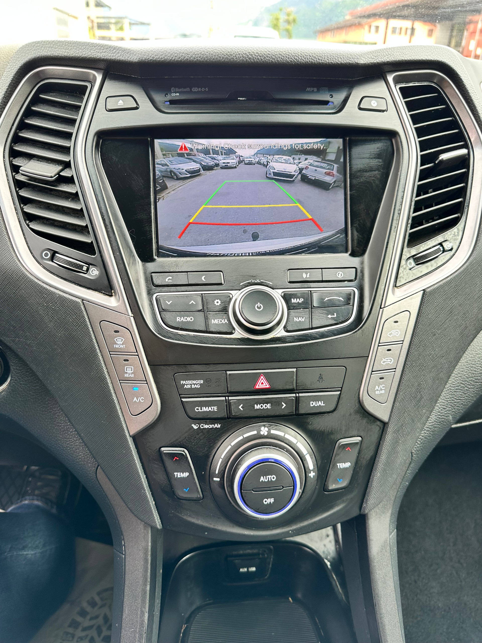 HYUNDAI Santa Fe 2.2 CRDI Premium 4WD Automatic-image-12