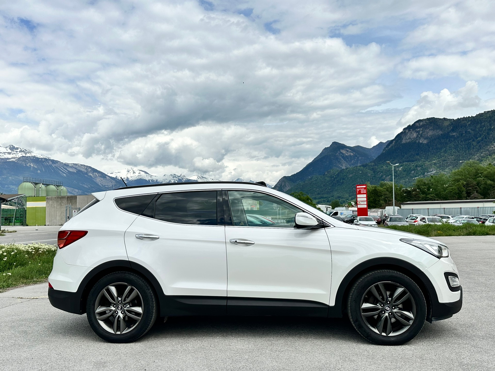 HYUNDAI Santa Fe 2.2 CRDI Premium 4WD Automatic-image-6