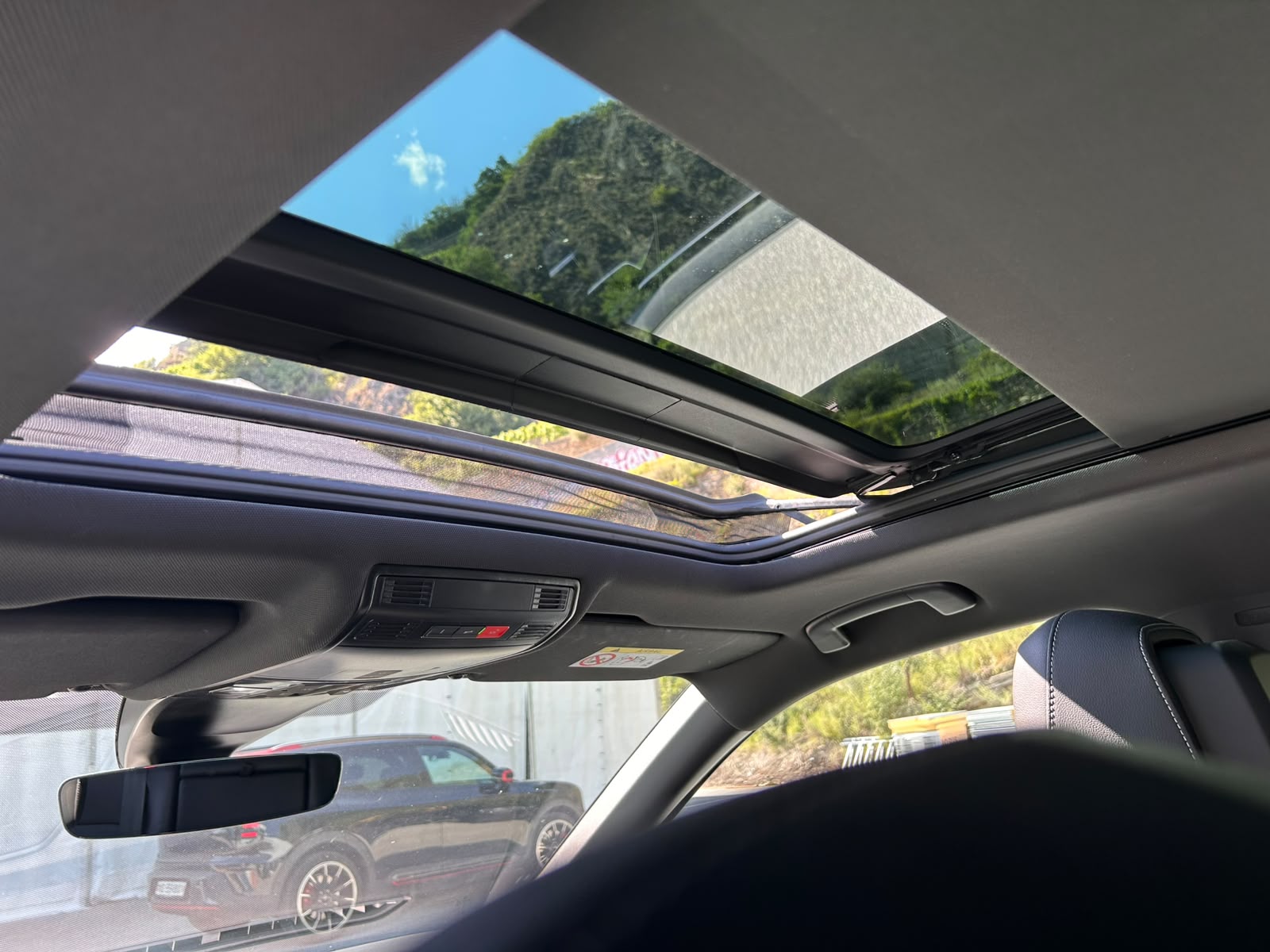VW Tiguan Allspace 2.0 R-Line 4M-image-11