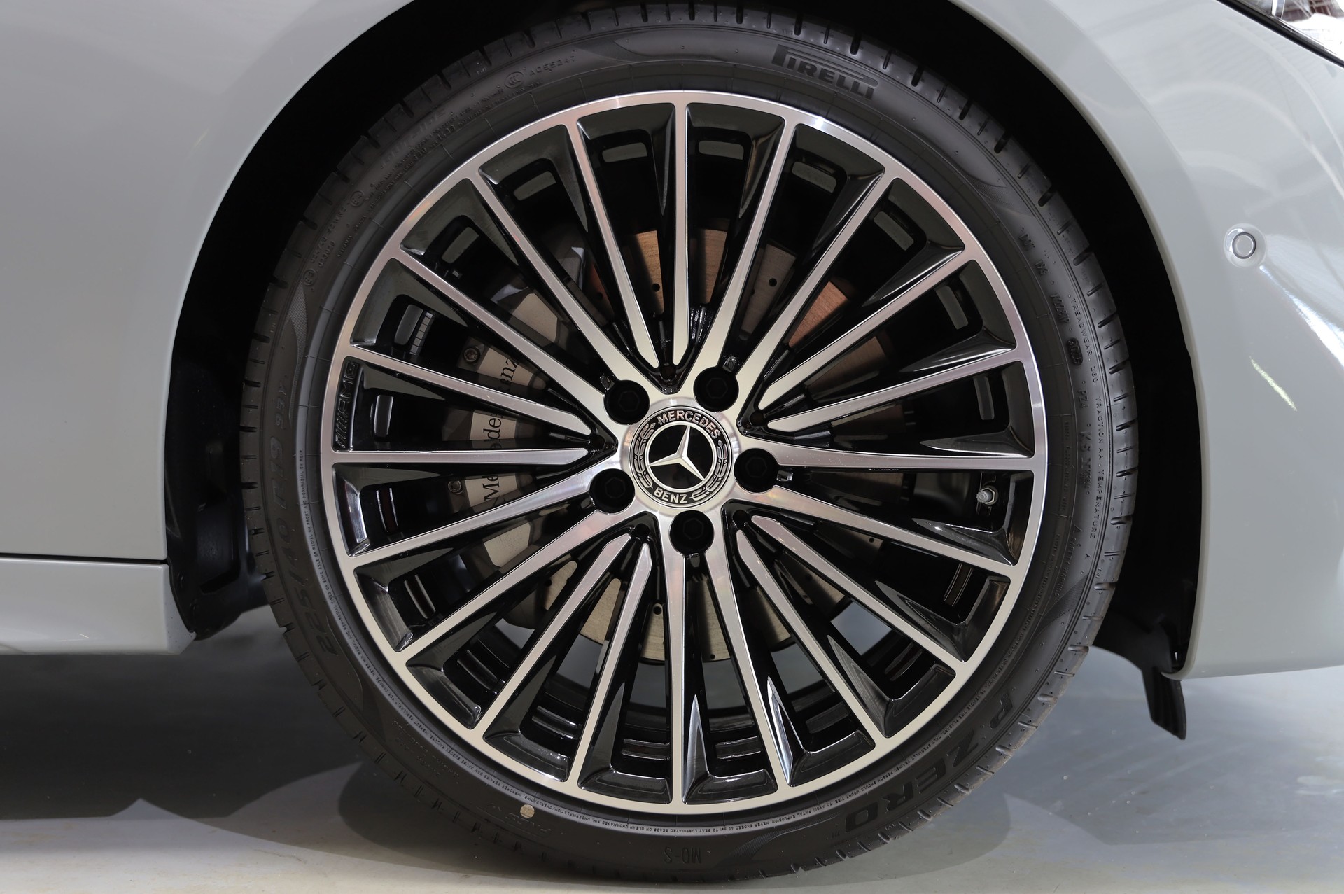 MERCEDES-BENZ C 300 T-image-12