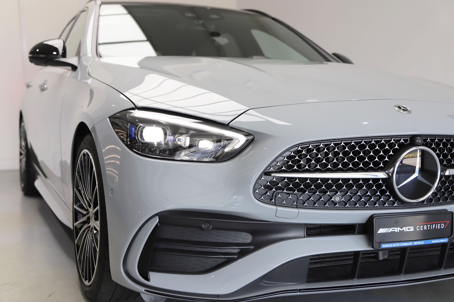 MERCEDES-BENZ C 300 T-showroom-element-1