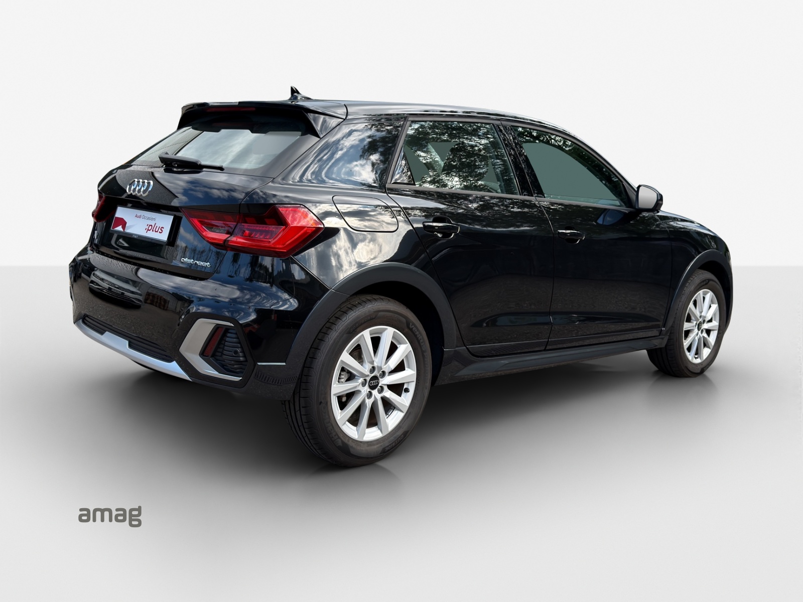 AUDI A1 allstreet 30 TFSI Attraction S-tronic-image-4