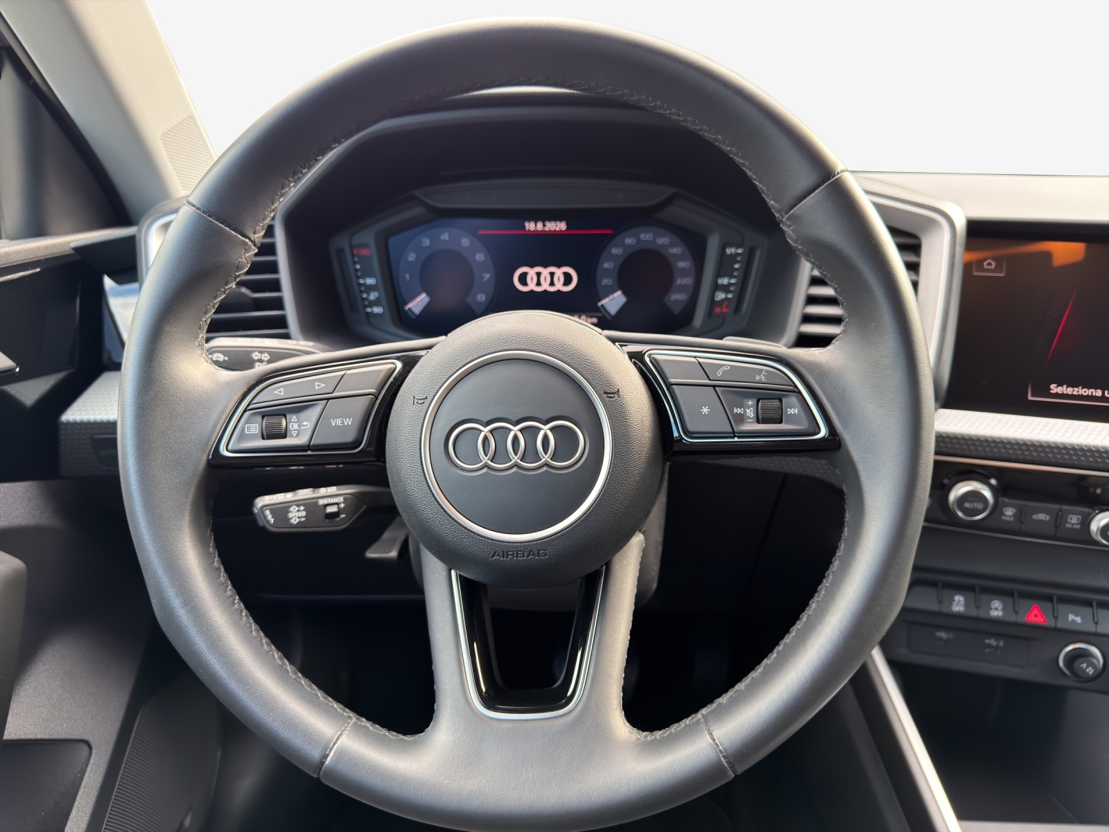 AUDI A1 allstreet 30 TFSI Attraction S-tronic-image-9
