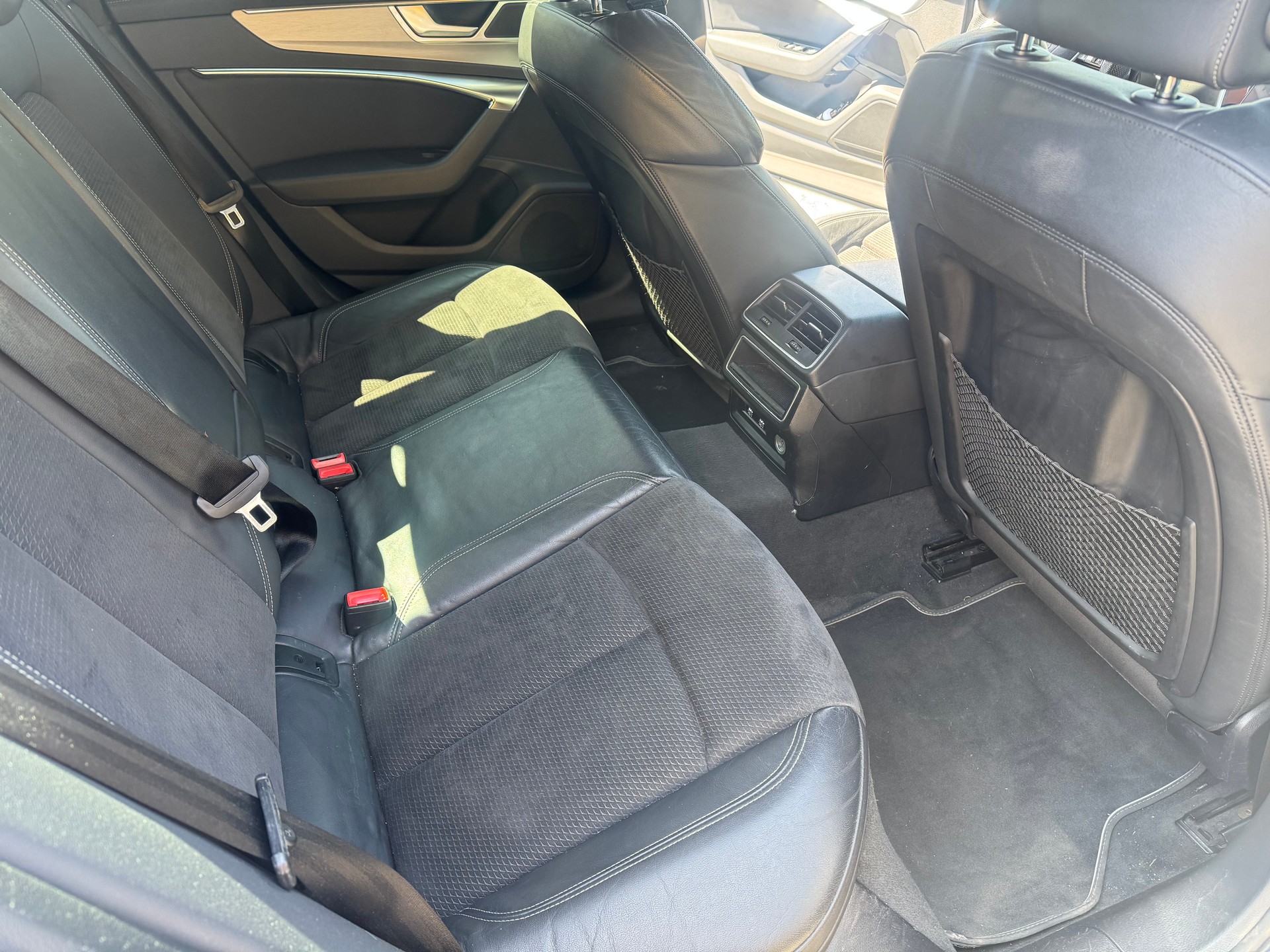AUDI A6 Limousine 45 TDI Sport quattro tiptronic-image-12