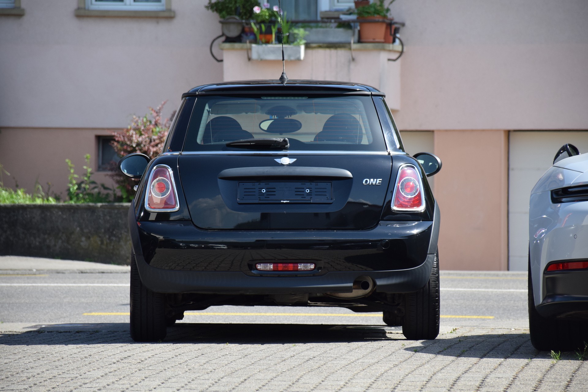 MINI One-image-8