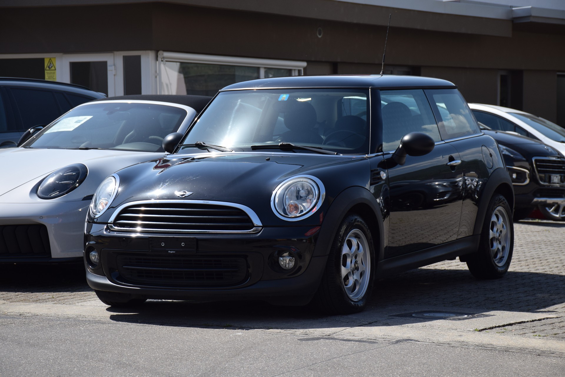 MINI One-image-0