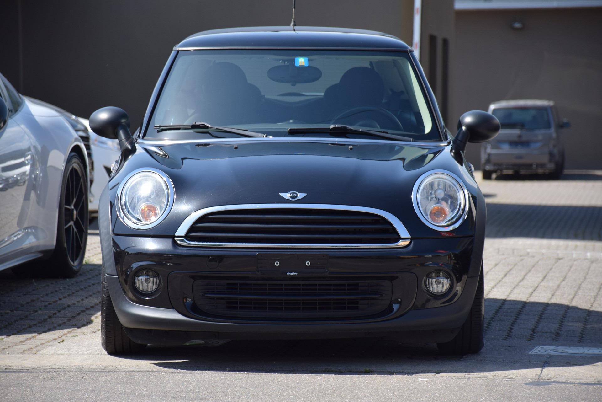 MINI One-image-2