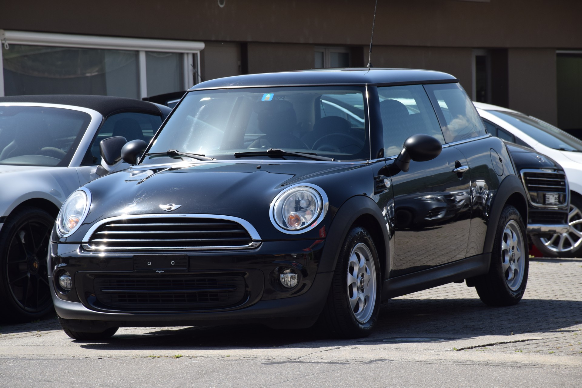 MINI One-image-1