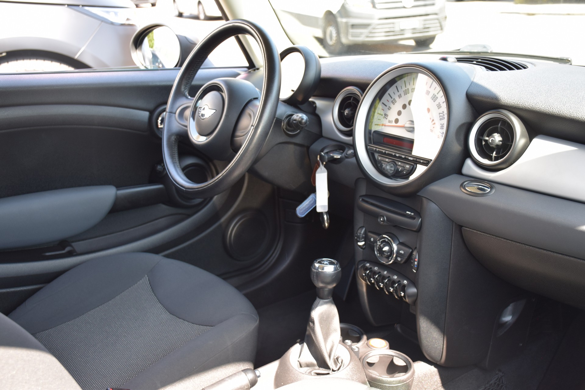 MINI One-image-13