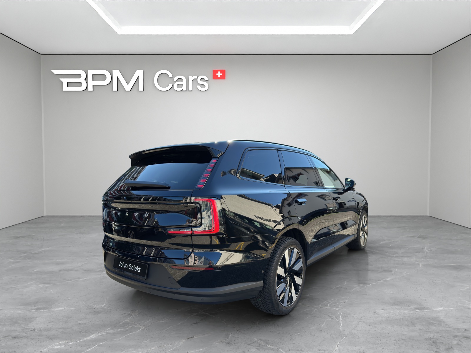 VOLVO EX90 Twin Core AWD-showroom-element-3