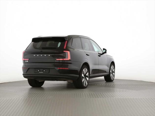 VOLVO EX90 Twin Core AWD-showroom-element-2