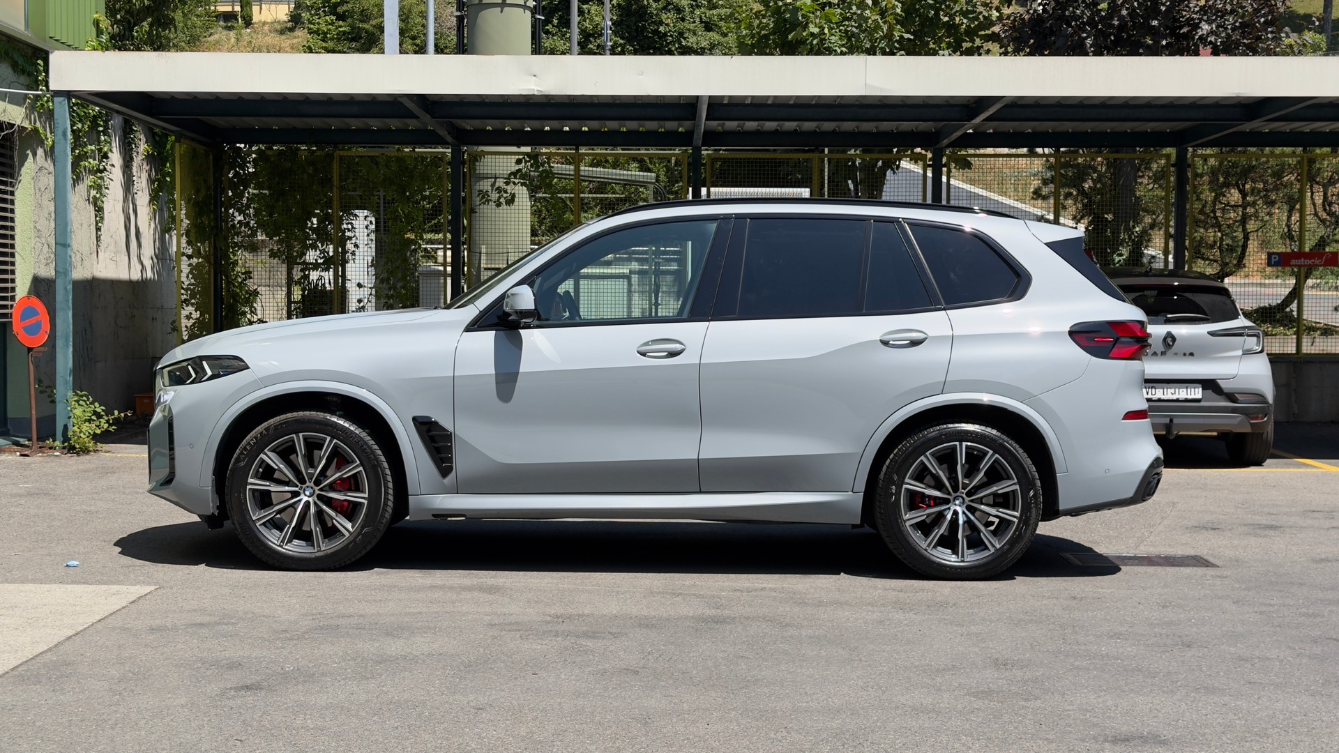 BMW X5 xDrive 48V 40i M Sport Pro Steptronic-image-1