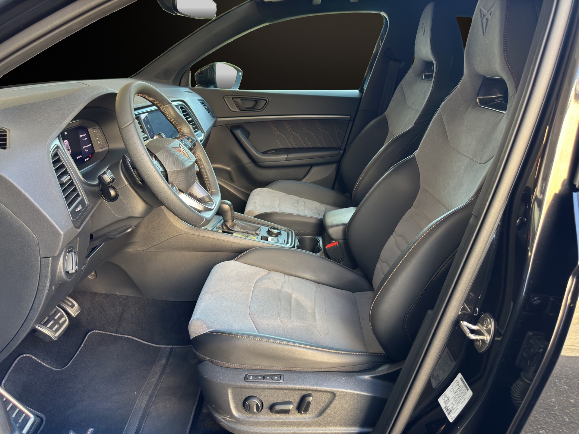 CUPRA Ateca 2.0TSI VZ Cup 360 4Drive DSG-image-8