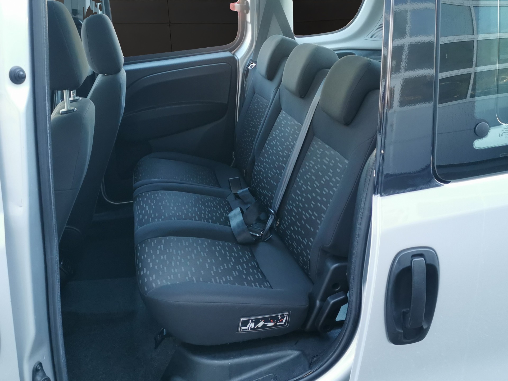OPEL Combo 1.6 CDTi L1H2-image-13