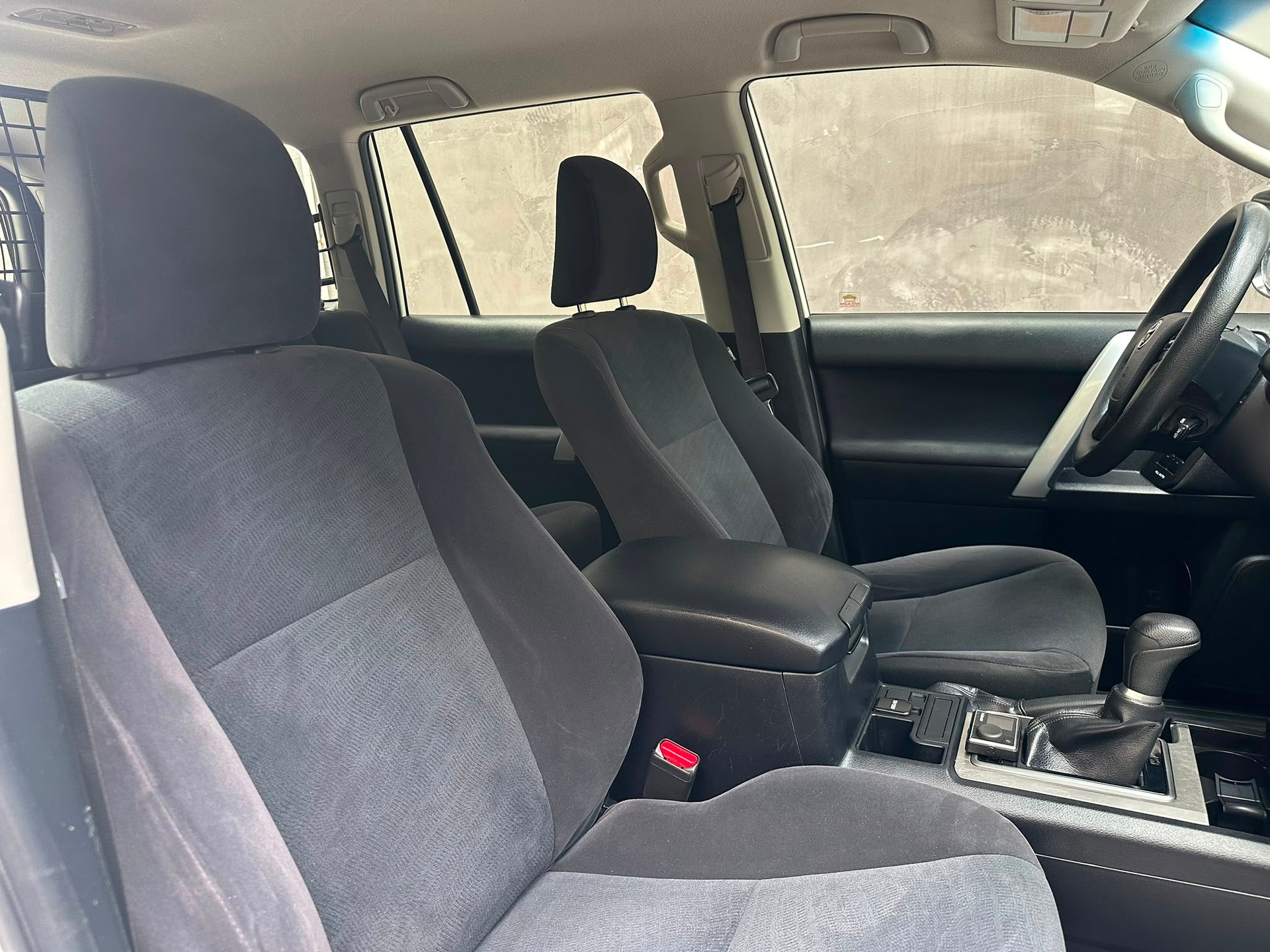 TOYOTA Land Cruiser 2.8TD Comfort Automatic-image-12