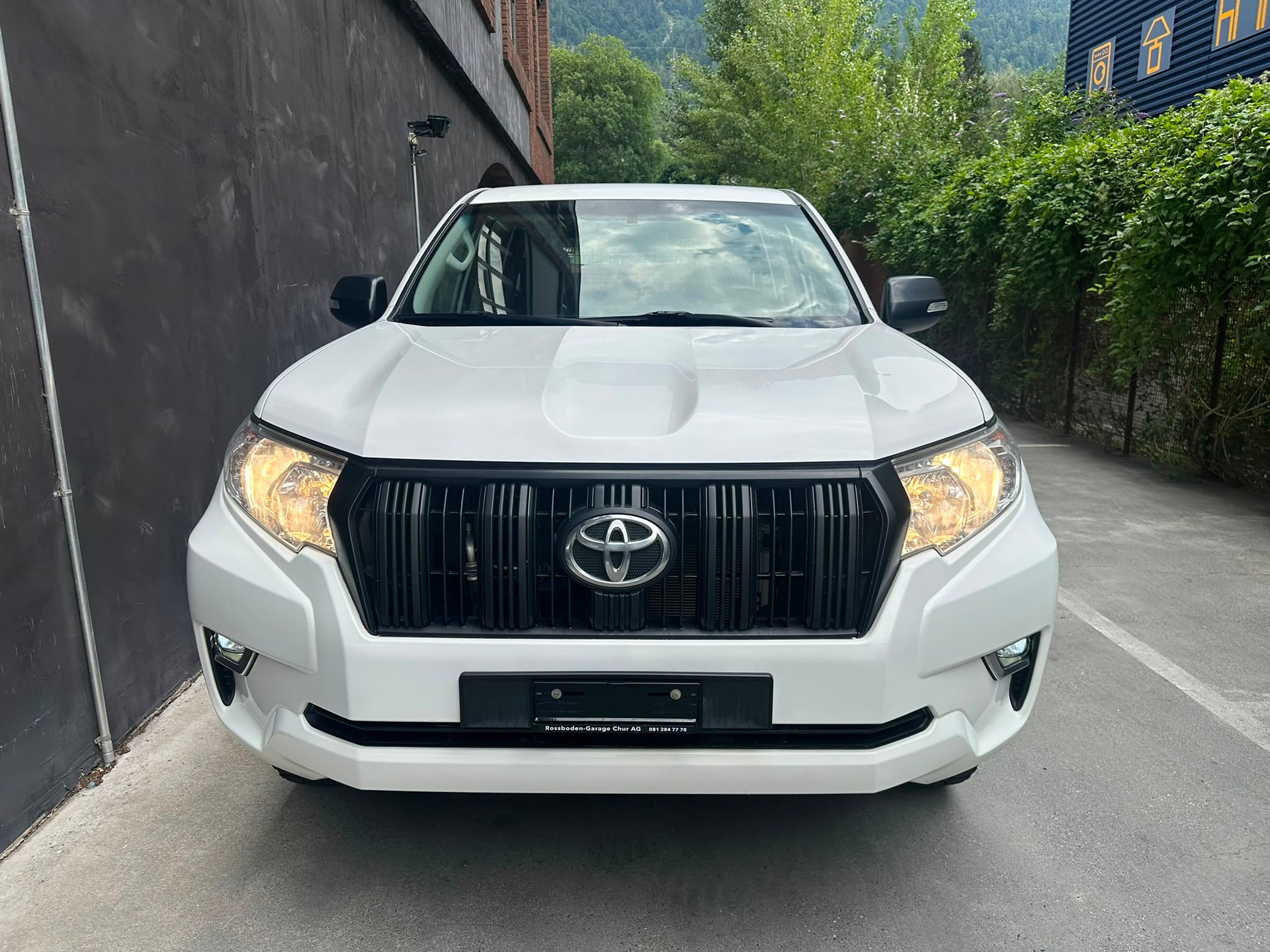 TOYOTA Land Cruiser 2.8TD Comfort Automatic-image-2