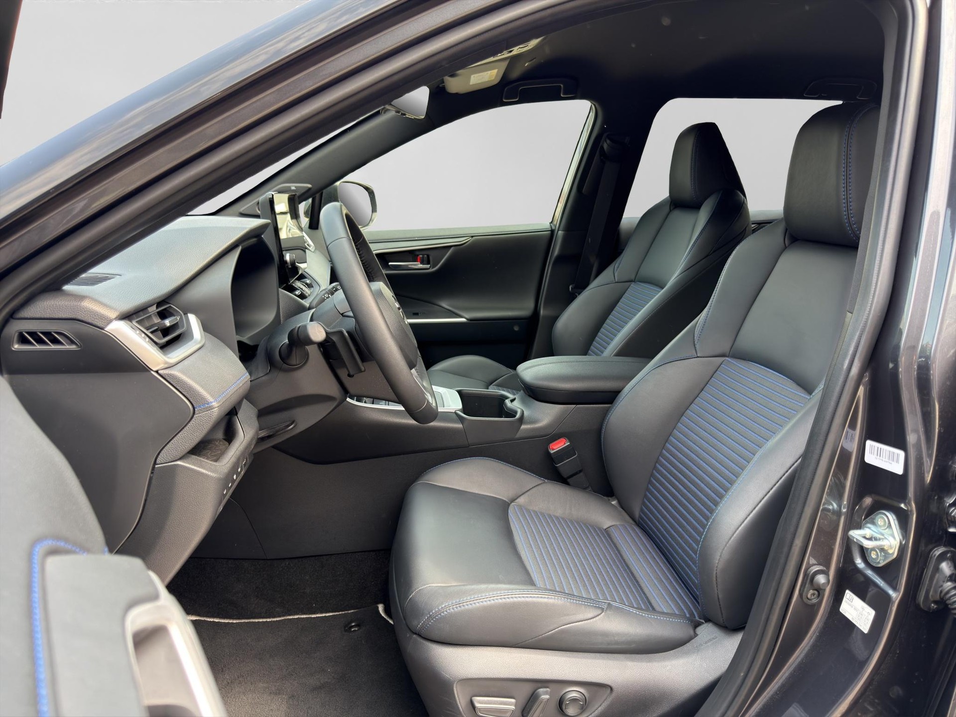 TOYOTA RAV4 2.5 HEV Style-image-1
