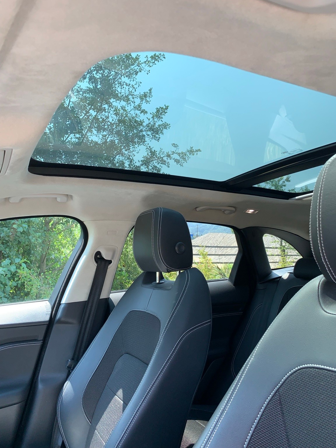 JAGUAR 2.0 T 250 R-Sport AWD-image-4