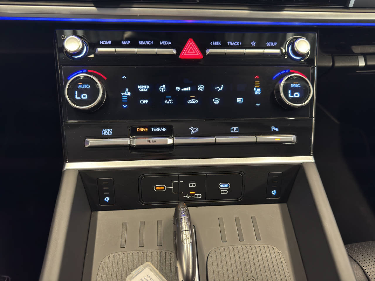 HYUNDAI Santa Fe 1.6 T-GDi HEV Vertex-image-9