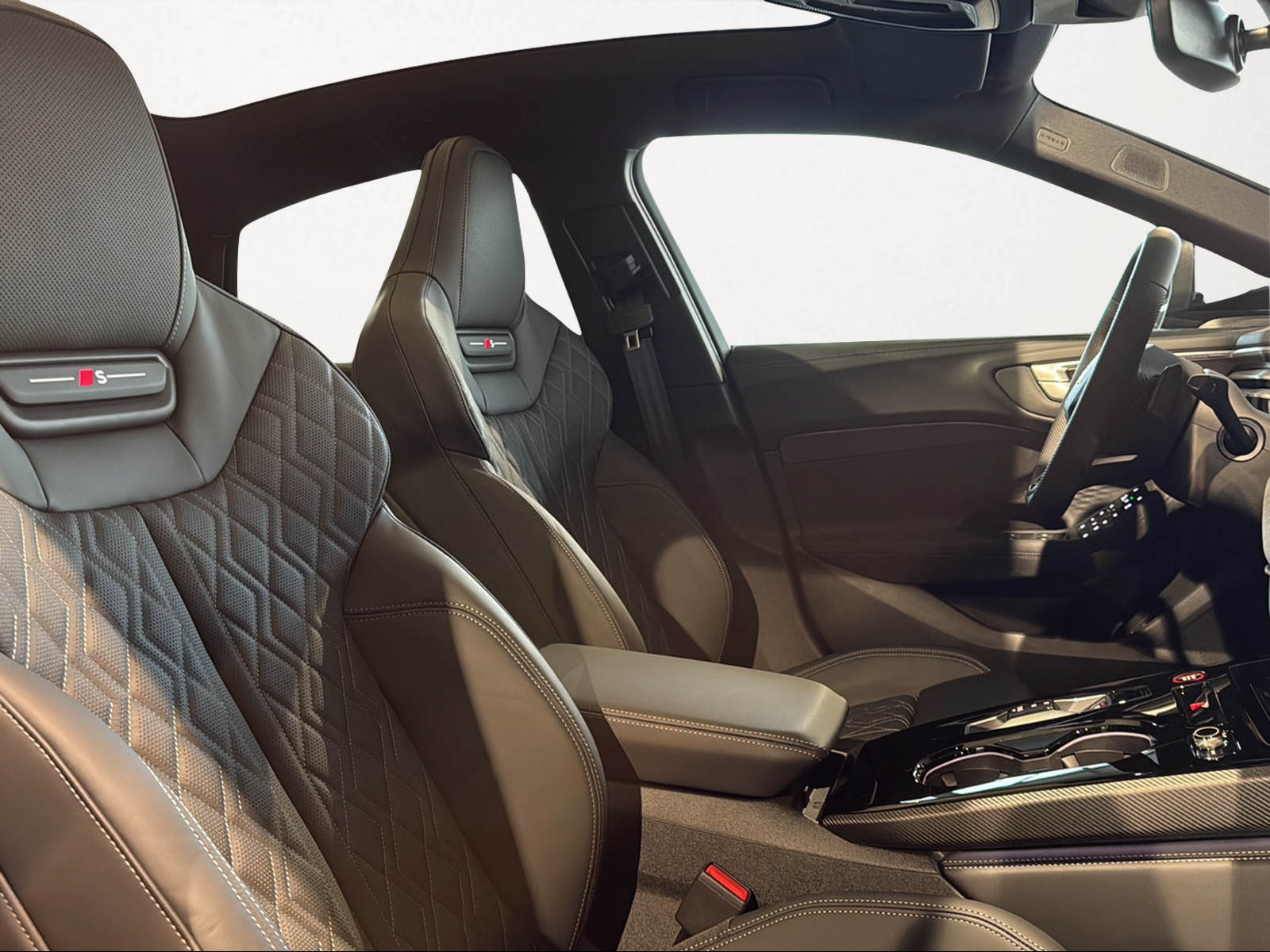 AUDI S5 Limousine TFSI quattro S tronic-image-5