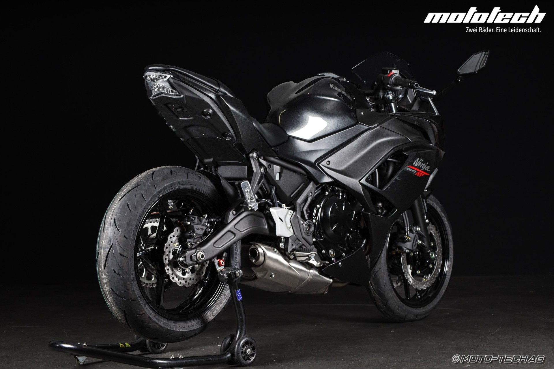 KAWASAKI Ninja 650 MY26 (35kW)-showroom-element-2