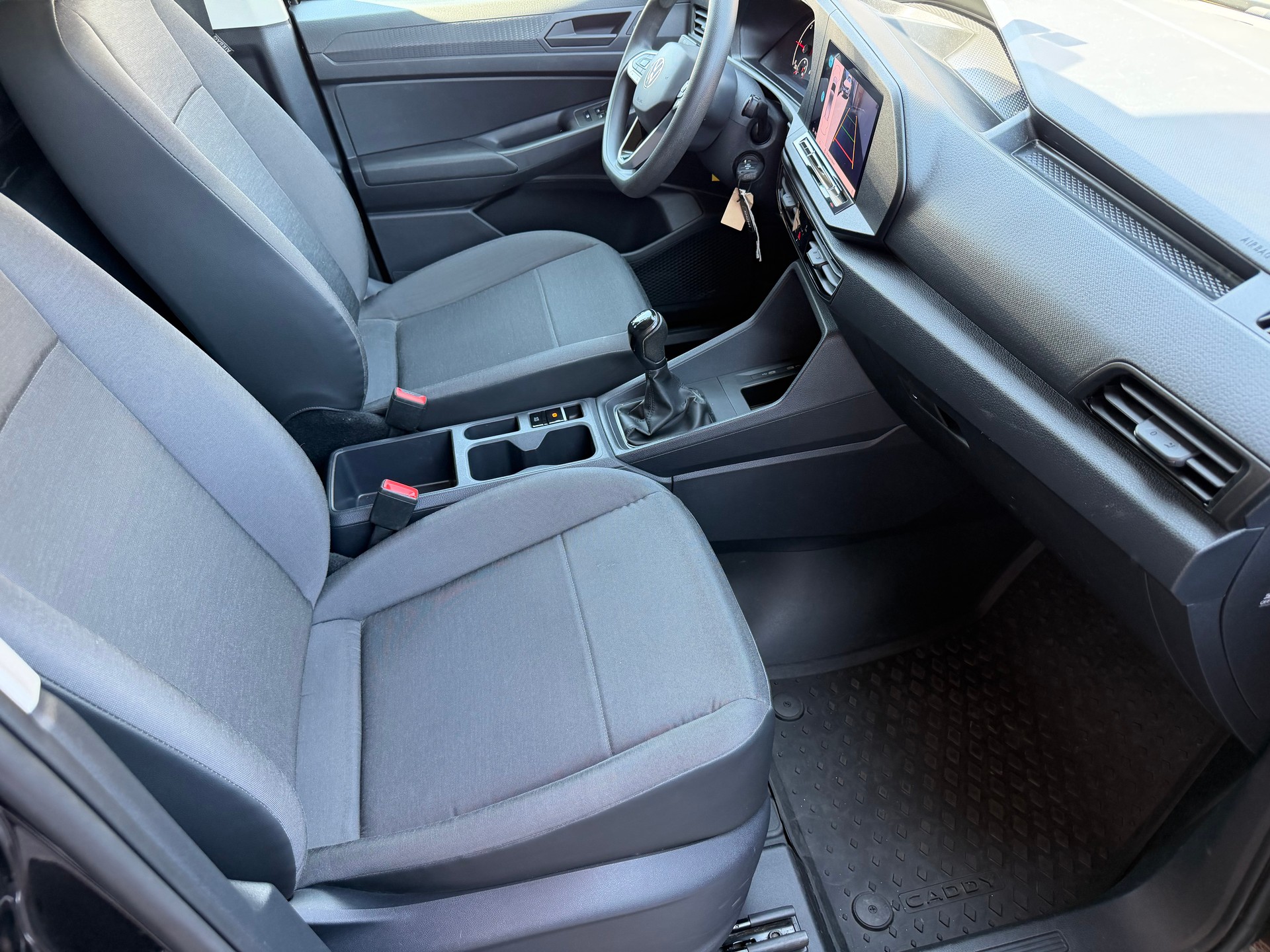 VW Caddy Cargo 2.0TDI Maxi 4Motion-image-3