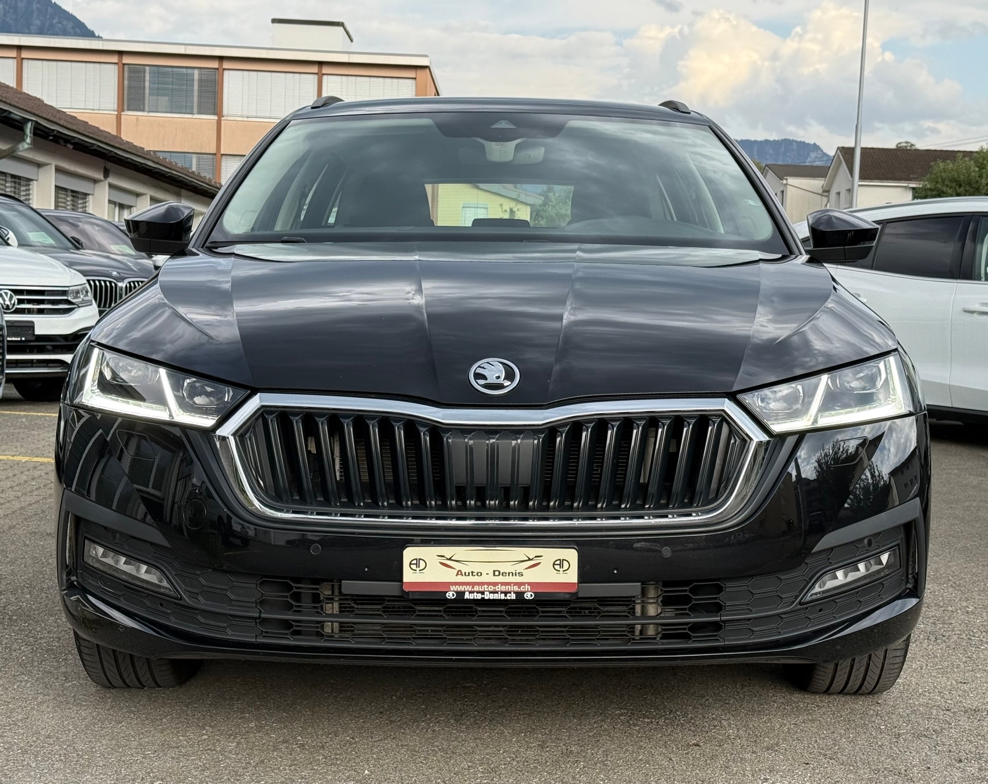 SKODA Octavia Combi 2.0 TDI Ambition 4x4 DSG-image-1