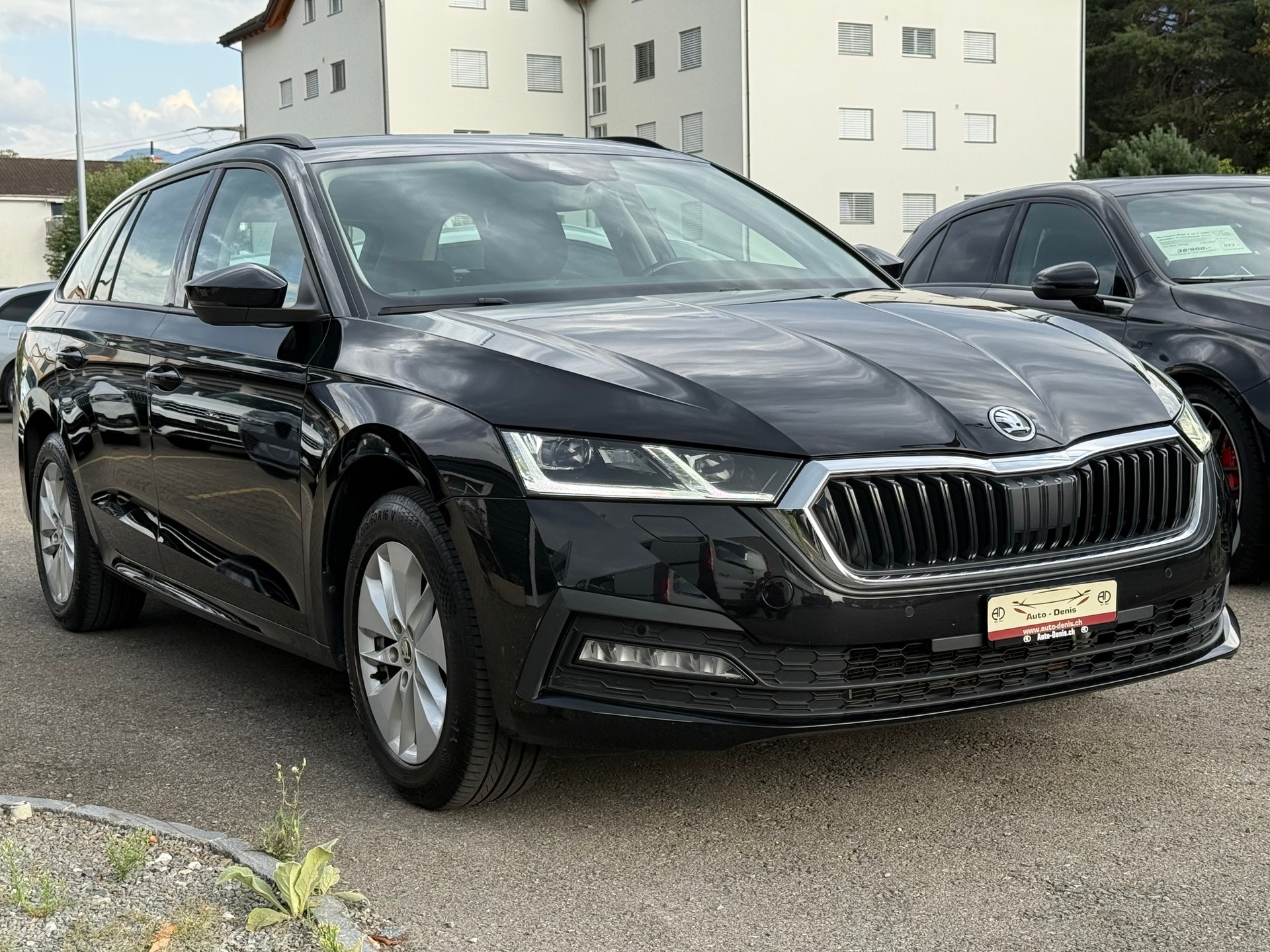 SKODA Octavia Combi 2.0 TDI Ambition 4x4 DSG-image-2