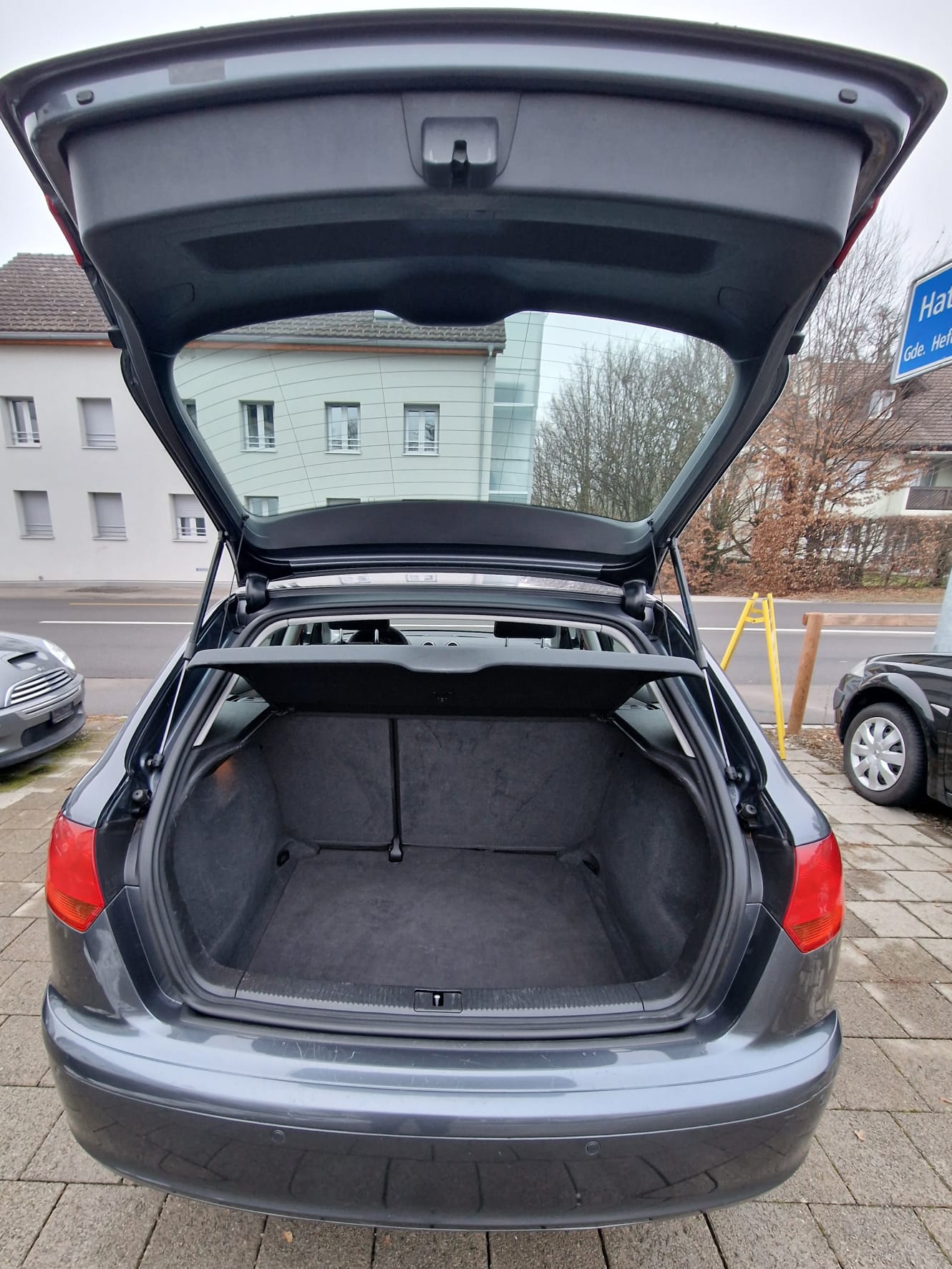 AUDI A3 Sportback 1.6 FSI Ambition-image-10