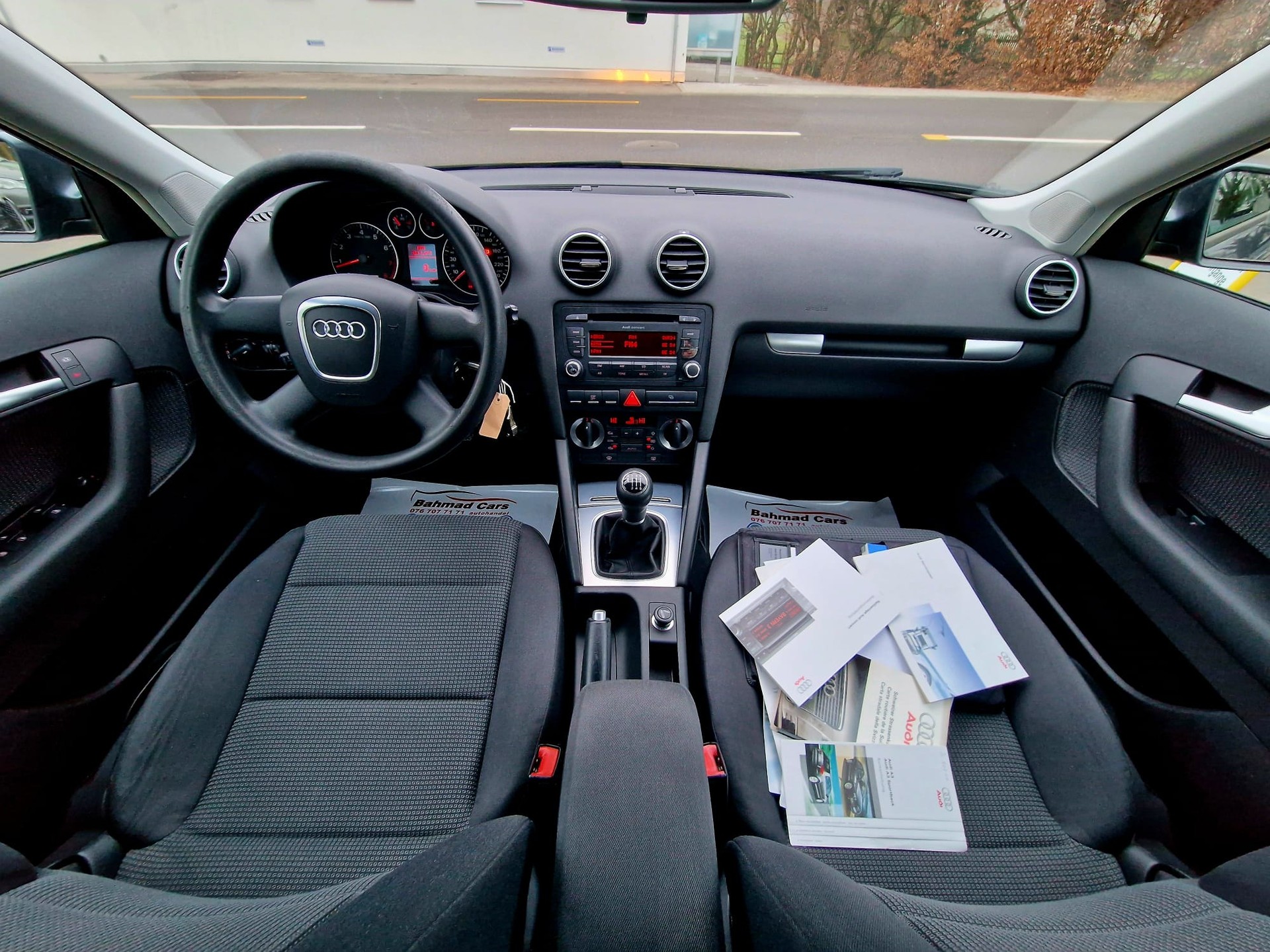 AUDI A3 Sportback 1.6 FSI Ambition-image-6