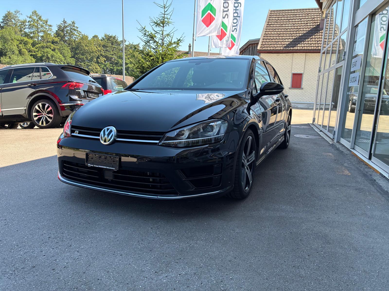 VW Golf 2.0 TSI R 4Motion-image-0