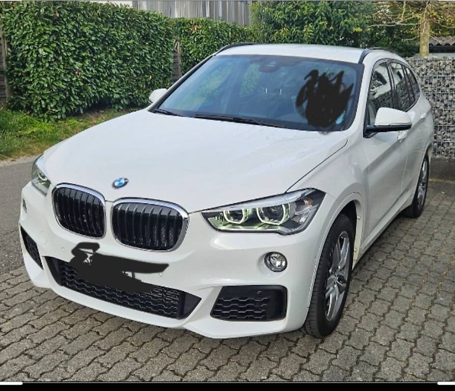 BMW X1-image-0