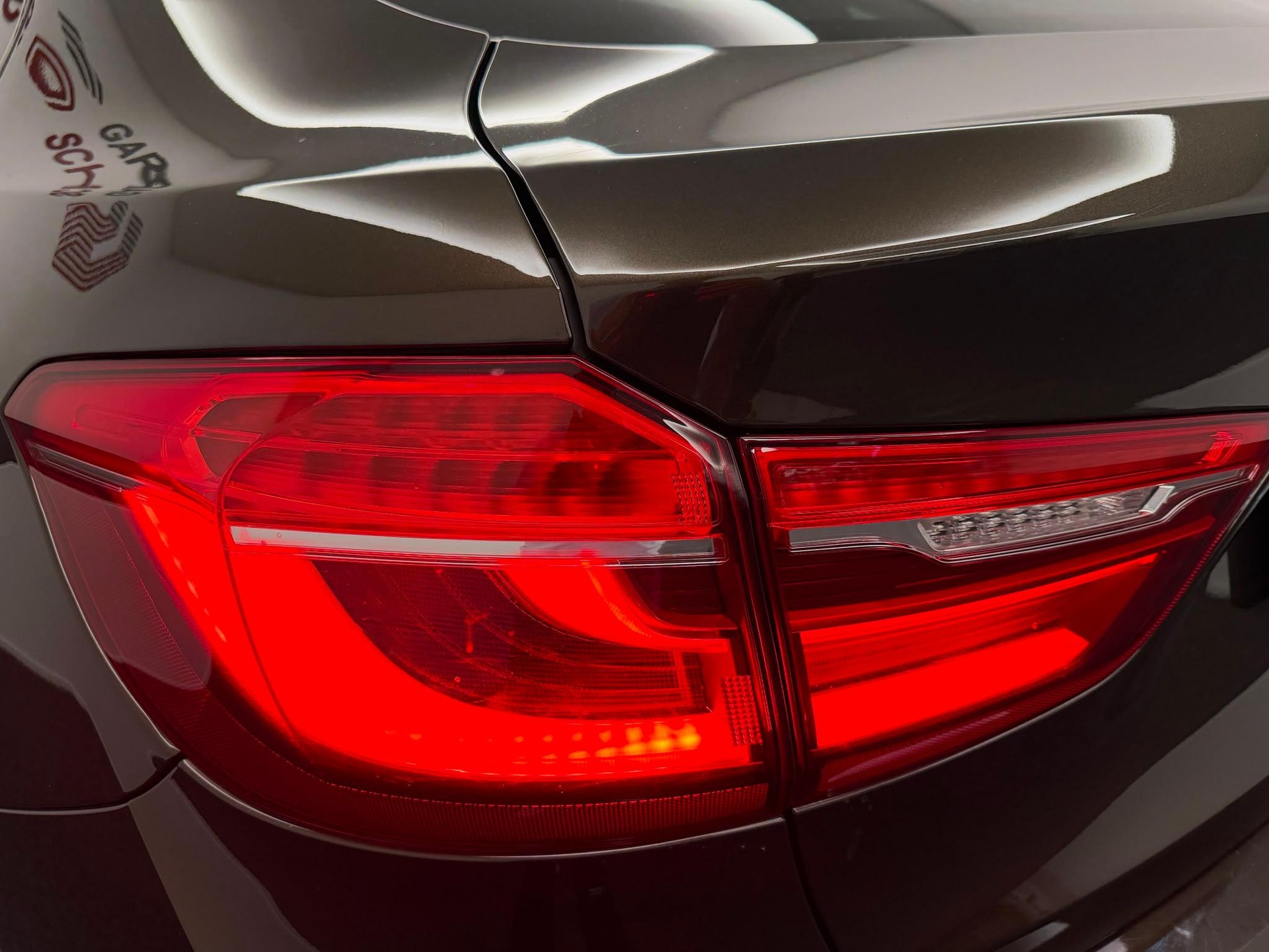 BMW X6 50i M Sport xDrive SAG-image-8