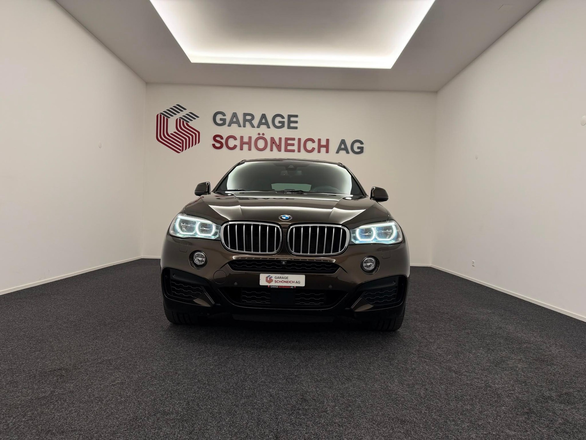 BMW X6 50i xDrive-image-1