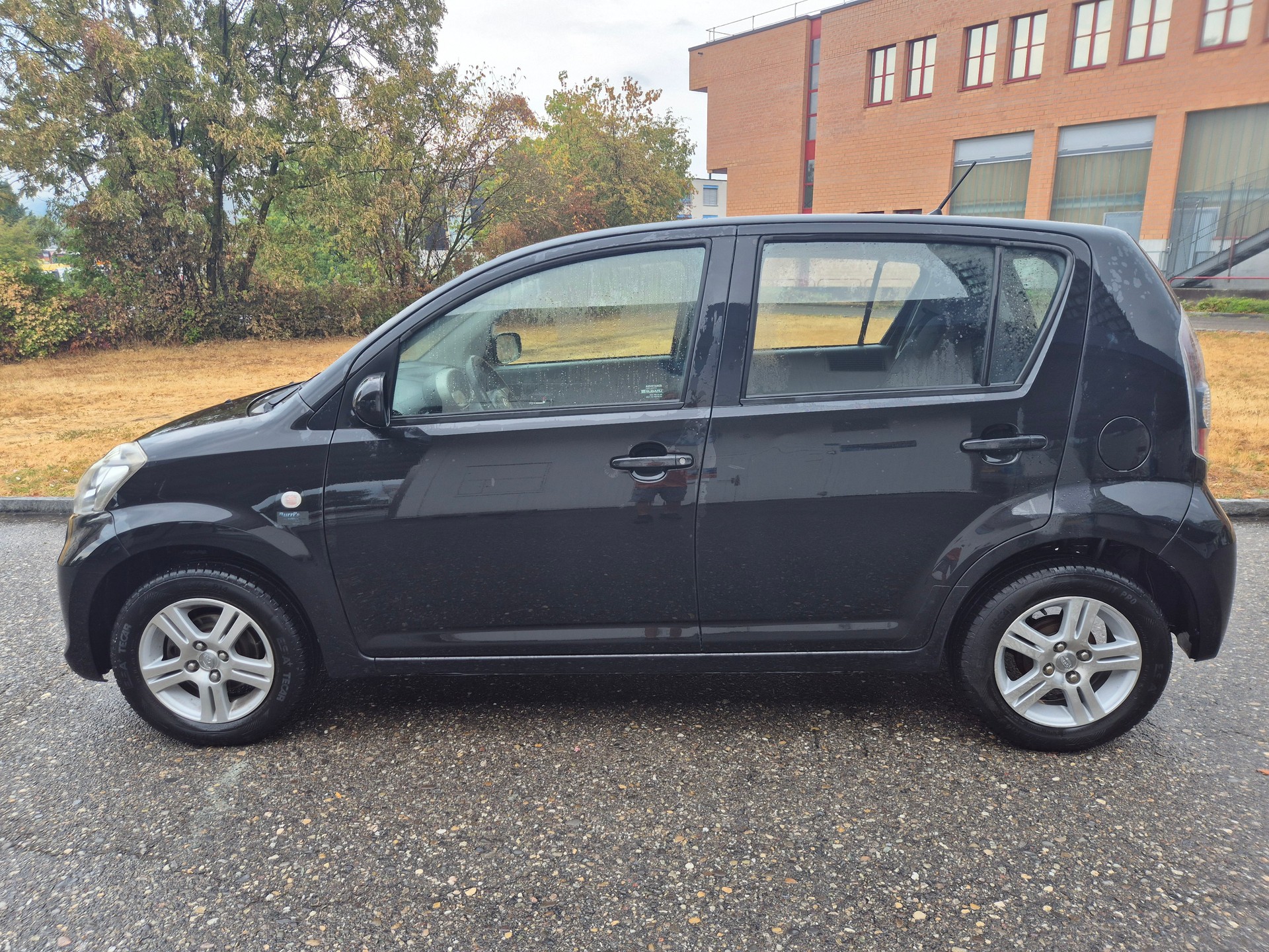 SUBARU JUSTY-image-5