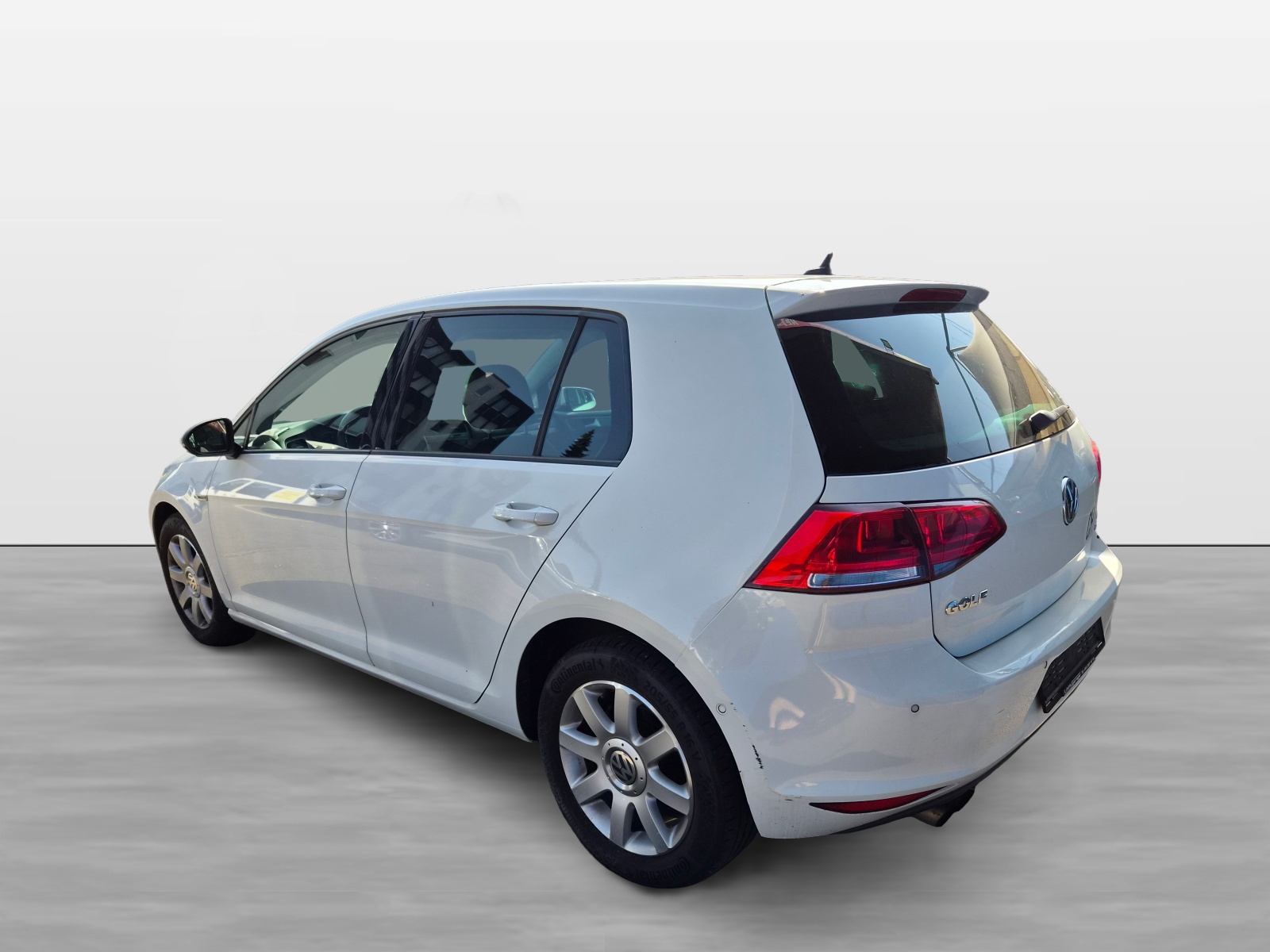 VW Golf 1.4 TSI Lounge-image-4