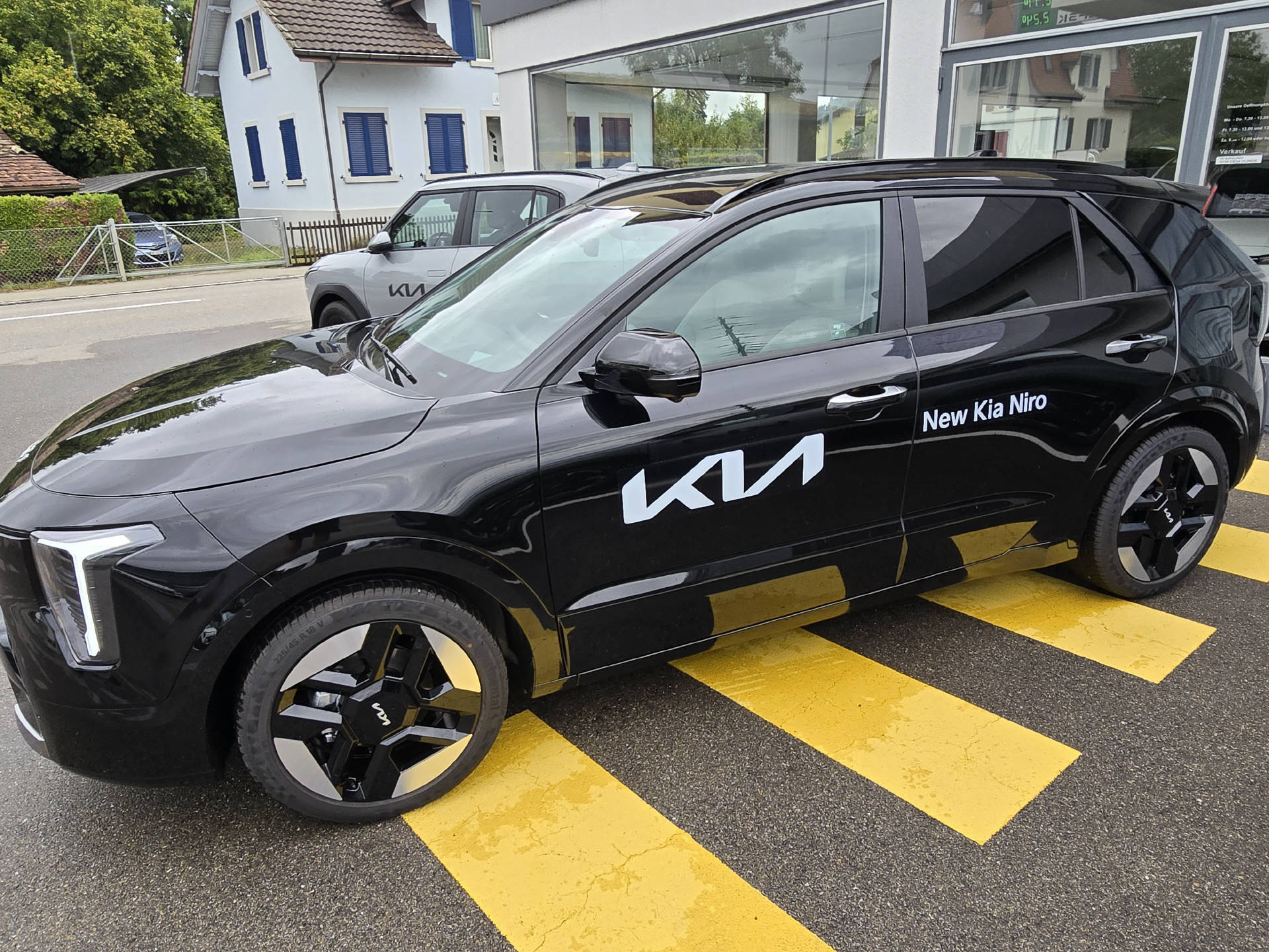 KIA Niro 1.6 GDi Hybrid Style-image-1