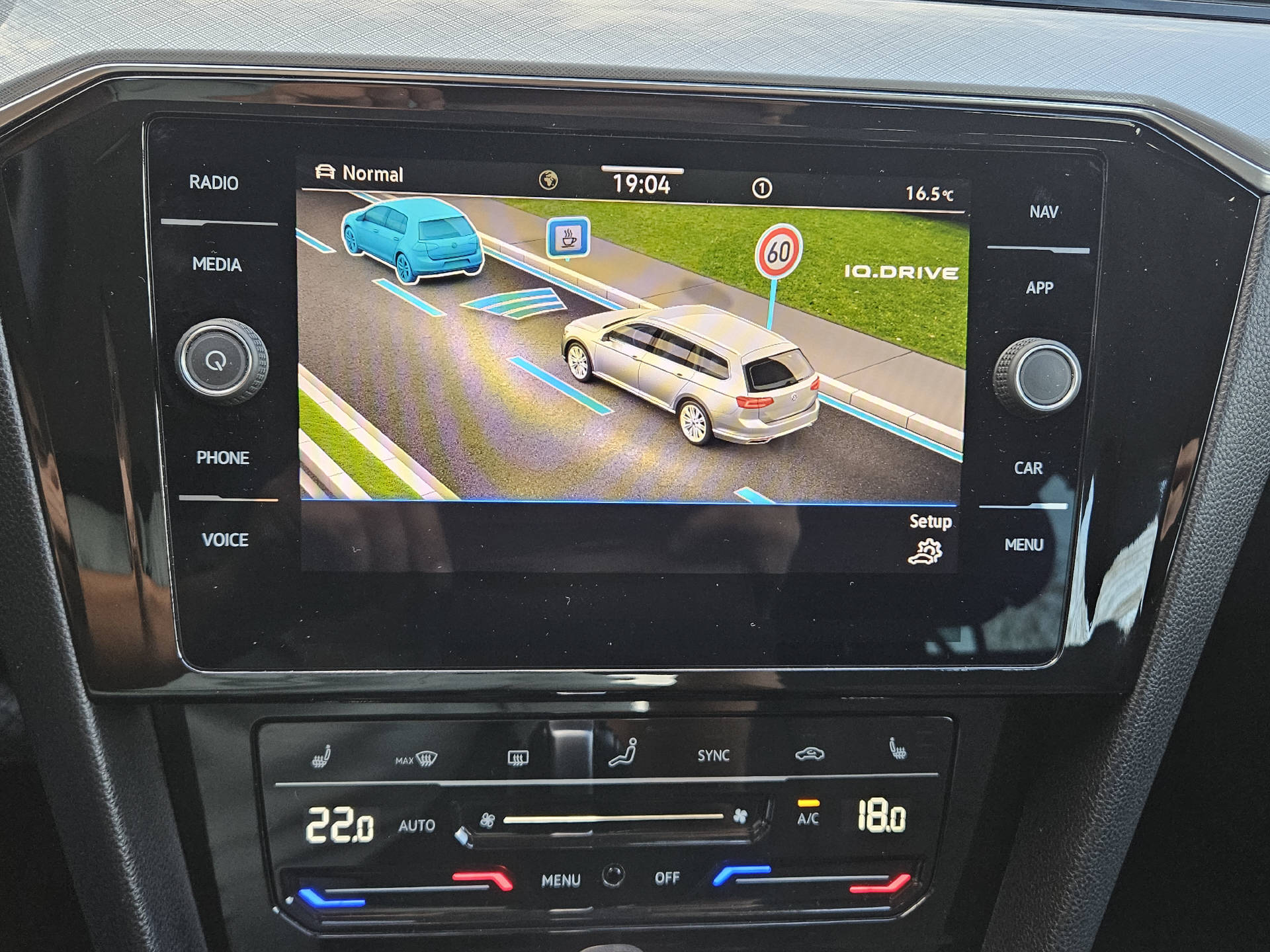 VW Passat Variant 2.0 TDI 200 Business DSG 4m * Frisch Ab MFK * 8-fach bereift * Servicegepflegt *-image-16