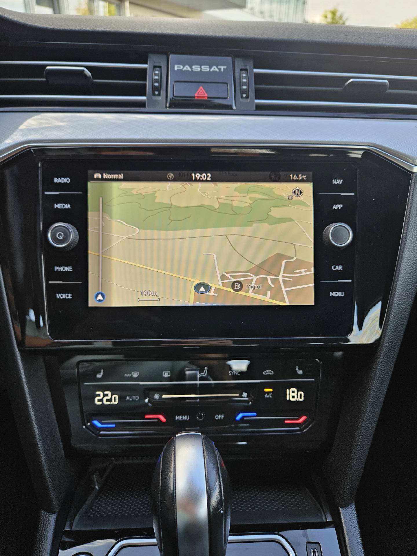 VW Passat Variant 2.0 TDI 200 Business DSG 4m * Frisch Ab MFK * 8-fach bereift * Servicegepflegt *-image-12