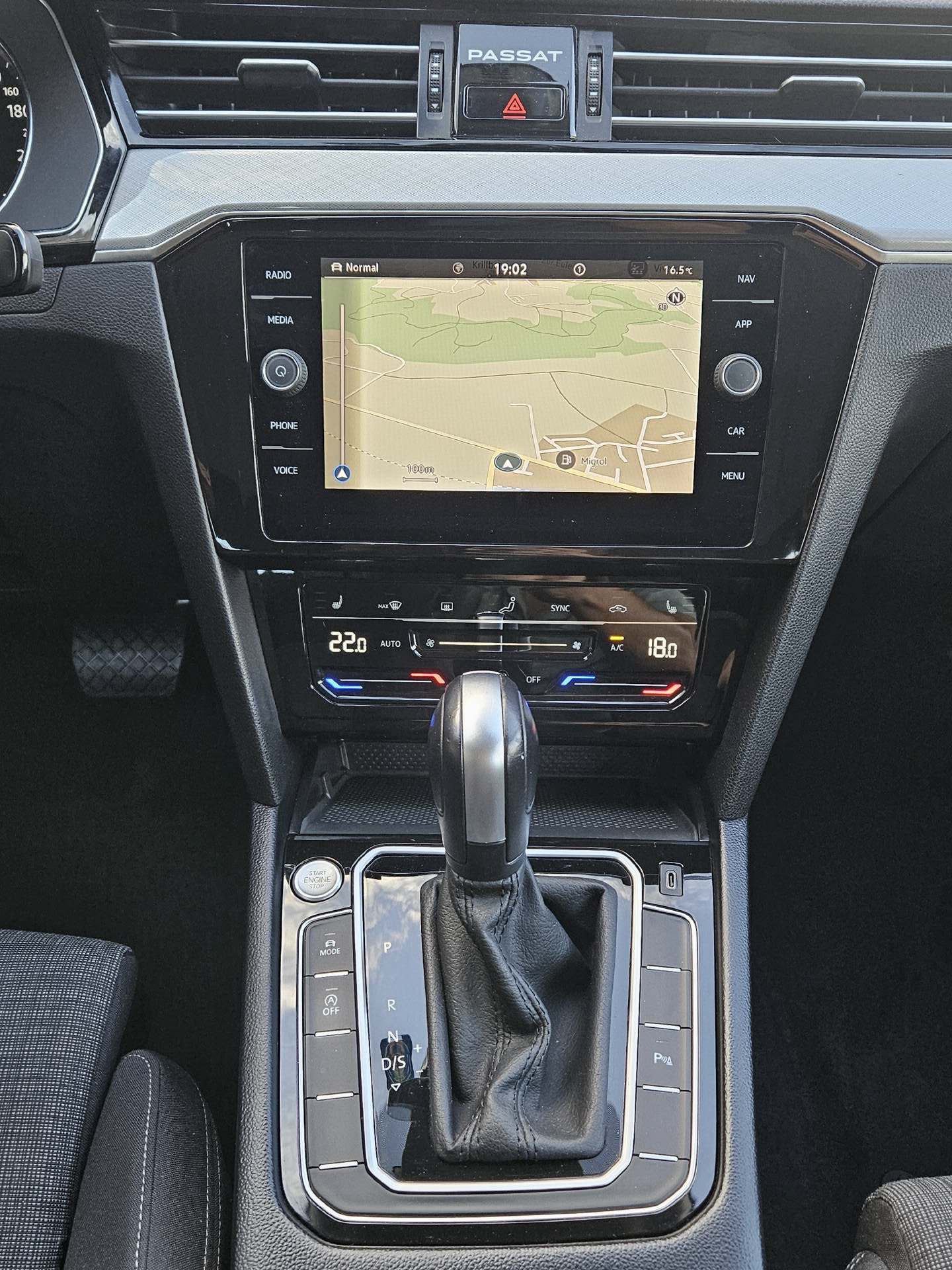 VW Passat Variant 2.0 TDI 200 Business DSG 4m * Frisch Ab MFK * 8-fach bereift * Servicegepflegt *-image-14