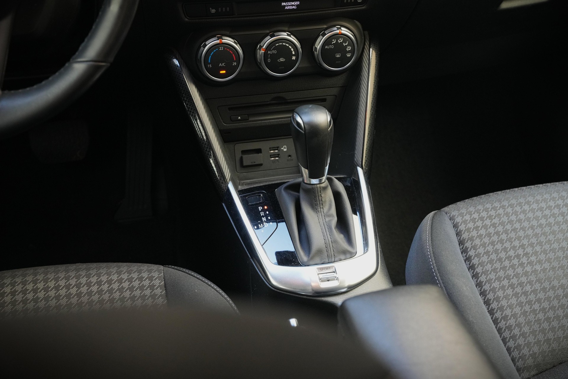 MAZDA 2 1.5 90 Ambition-image-11
