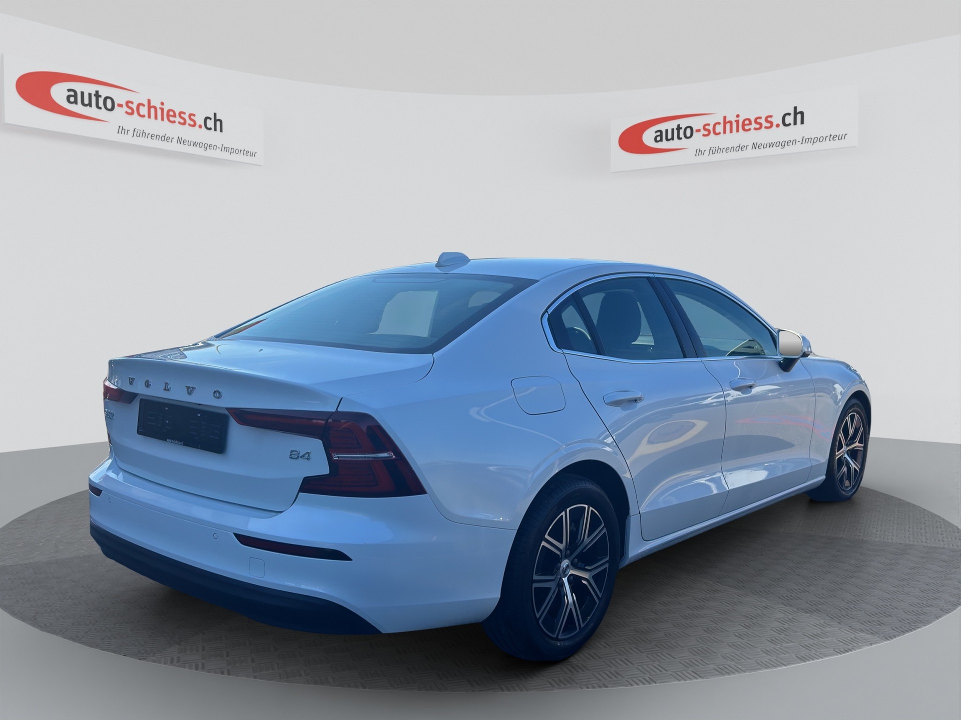 VOLVO S60 B4 Benzin Mild Hybrid CORE DCT-showroom-element-3